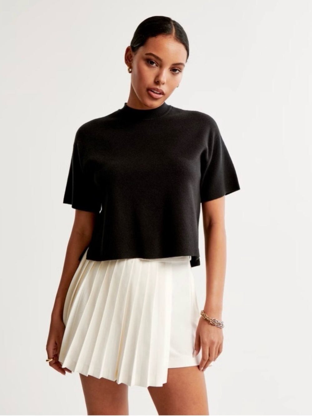 Abercrombie & Fitch Pleated Skort in Cream Size Small